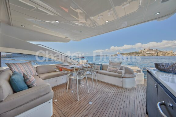 Ruby Tuesday gallery image