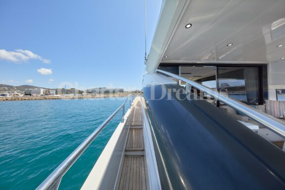 Ruby Tuesday gallery image