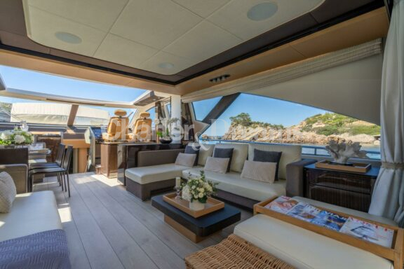 Gran Abe II gallery image