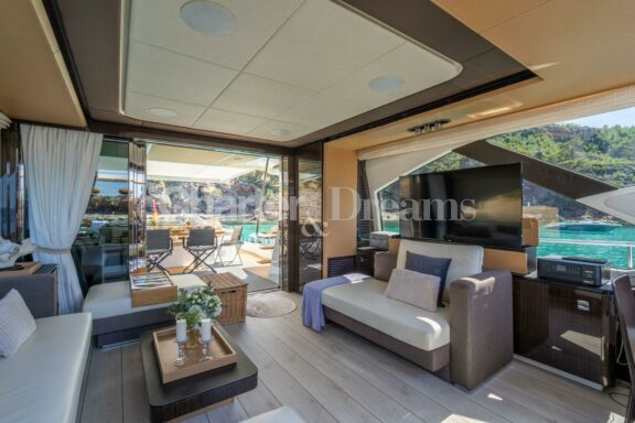 Gran Abe II gallery image