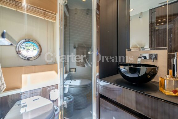 Gran Abe II gallery image