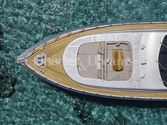 TRINITI gallery image