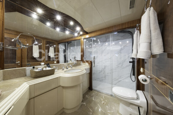 TRINITI gallery image