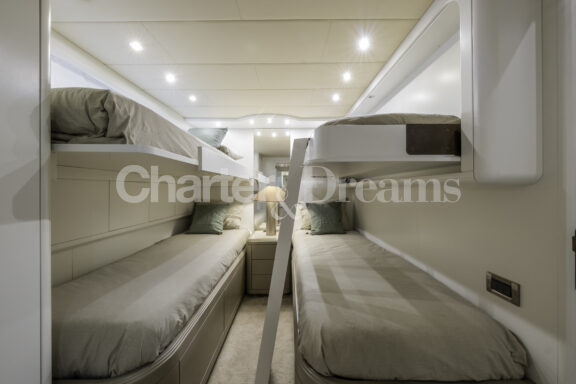 TRINITI gallery image