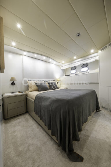 TRINITI gallery image