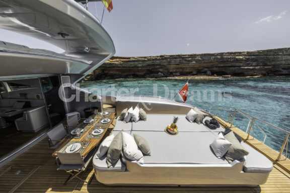 TRINITI gallery image