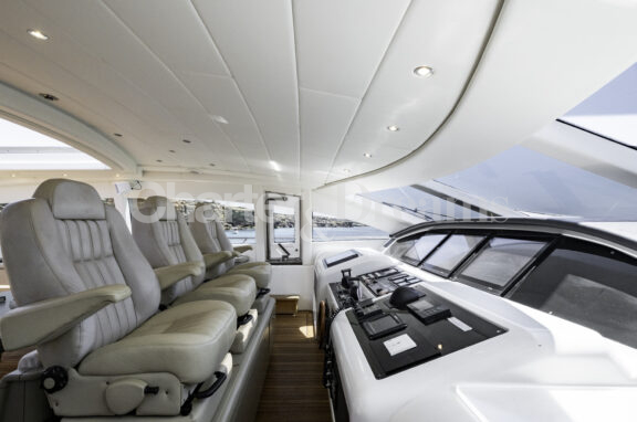 TRINITI gallery image